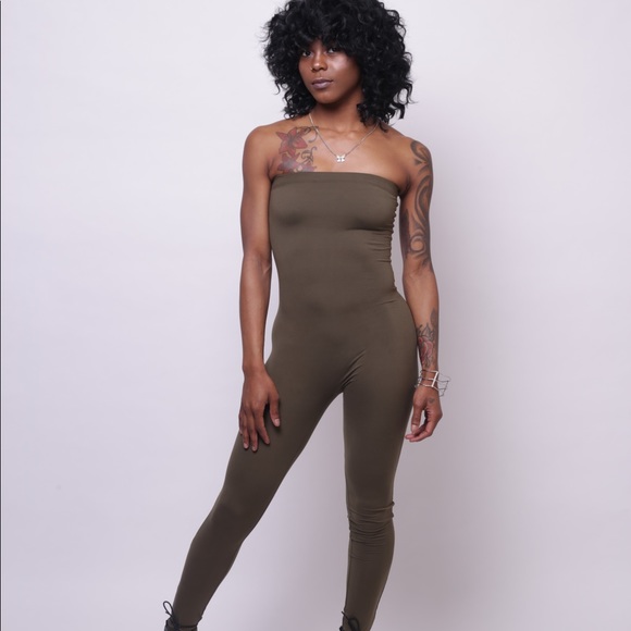 White Sleeveless Bodysuit - Picture 4 of 6